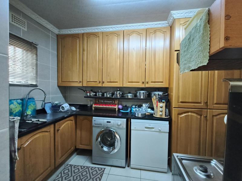 7 Bedroom Property for Sale in Southernwood Eastern Cape